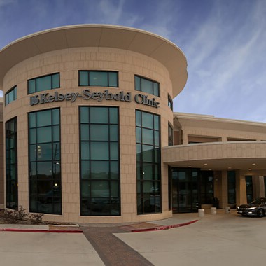 Kelsey Seybold Clinic Lake Houston Campus  Building A Store Front