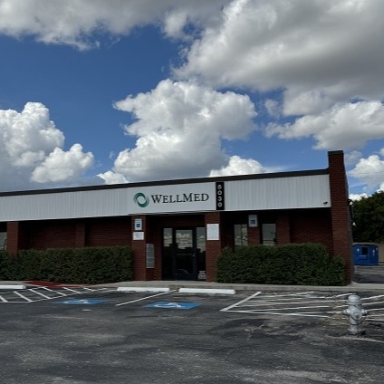 WellMed at West Camp Bowie Store Front