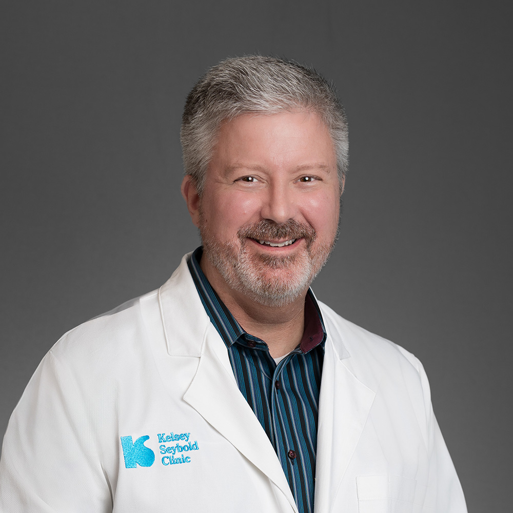 John David Knight, MD practices Internal Medicine in Huntsville