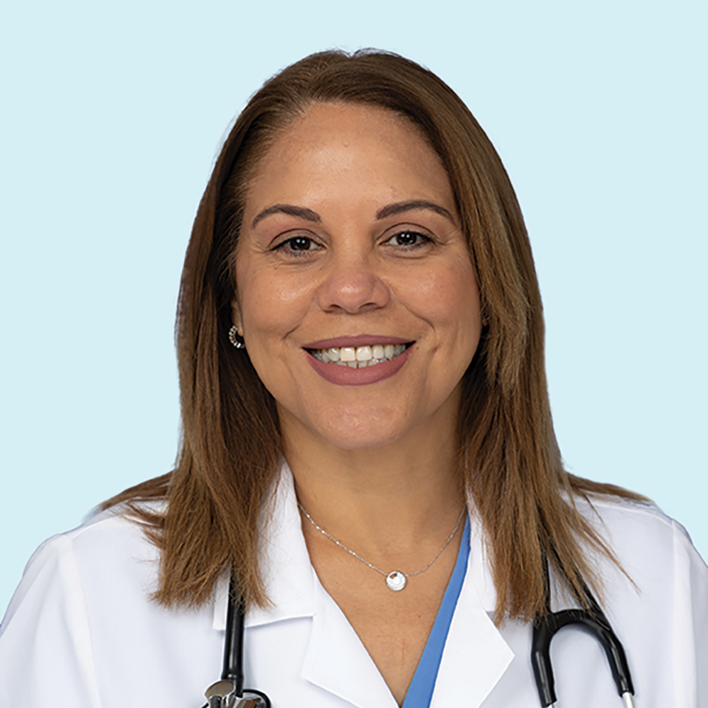 Giovanni Hernandez, MD practices Internal Medicine in Kissimmee
