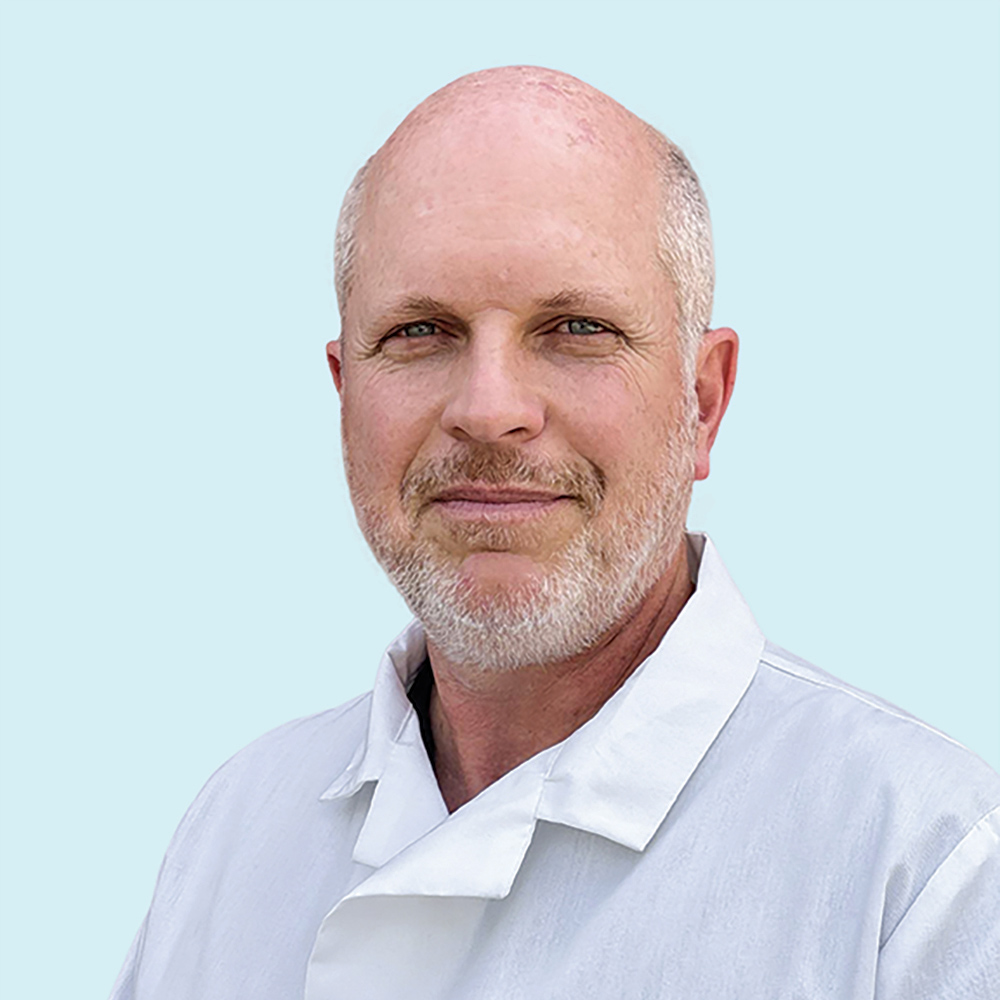 Joseph Anthony Larakers, MD practices Family Medicine in Beeville