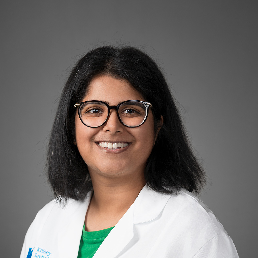 Tina Prakash Roopani, DO practices Family Medicine in Pasadena
