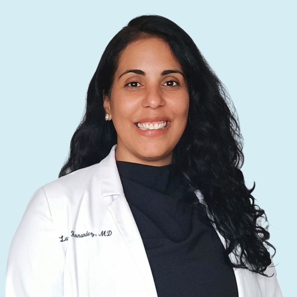 Laura Hernandez Carratala, MD practices Internal Medicine in Naples