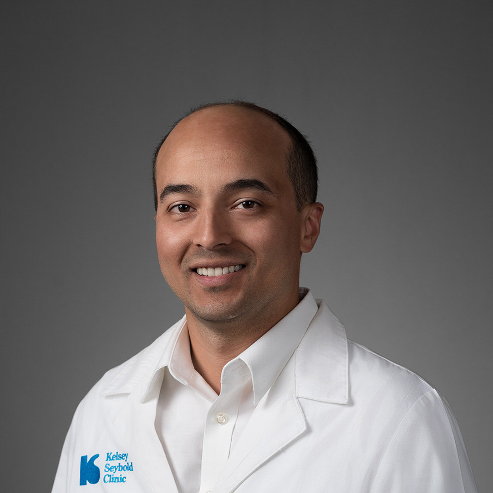 Celsio E. Gonzalez, MD practices Internal Medicine in Houston