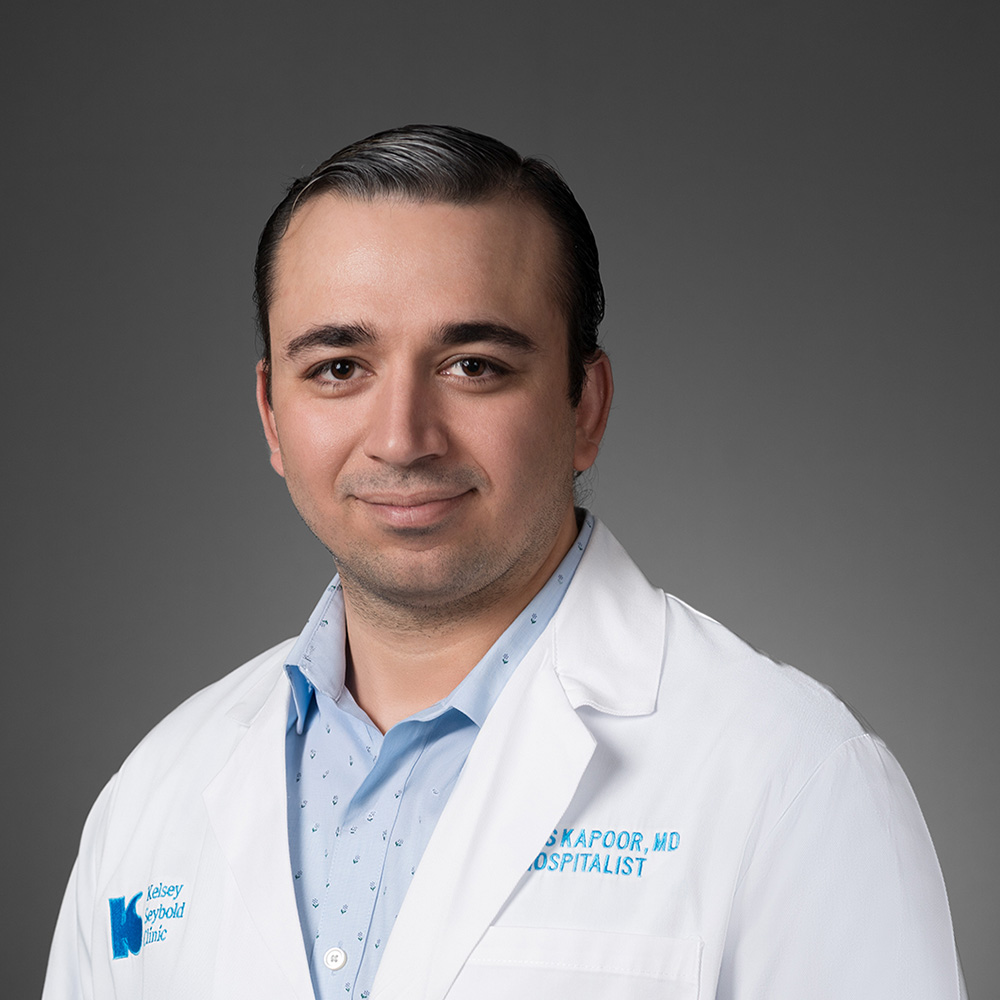 Vikas Kapoor, MD practices Hospitalist in Webster