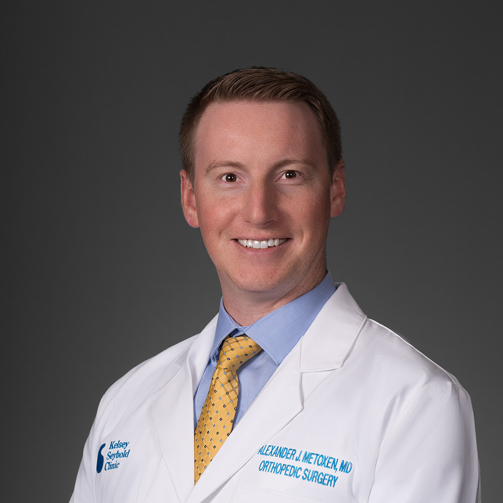 Alexander Jordan Metoxen, MD practices Orthopaedic Surgery and Adult Reconstructive Surgery in Houston and Webster