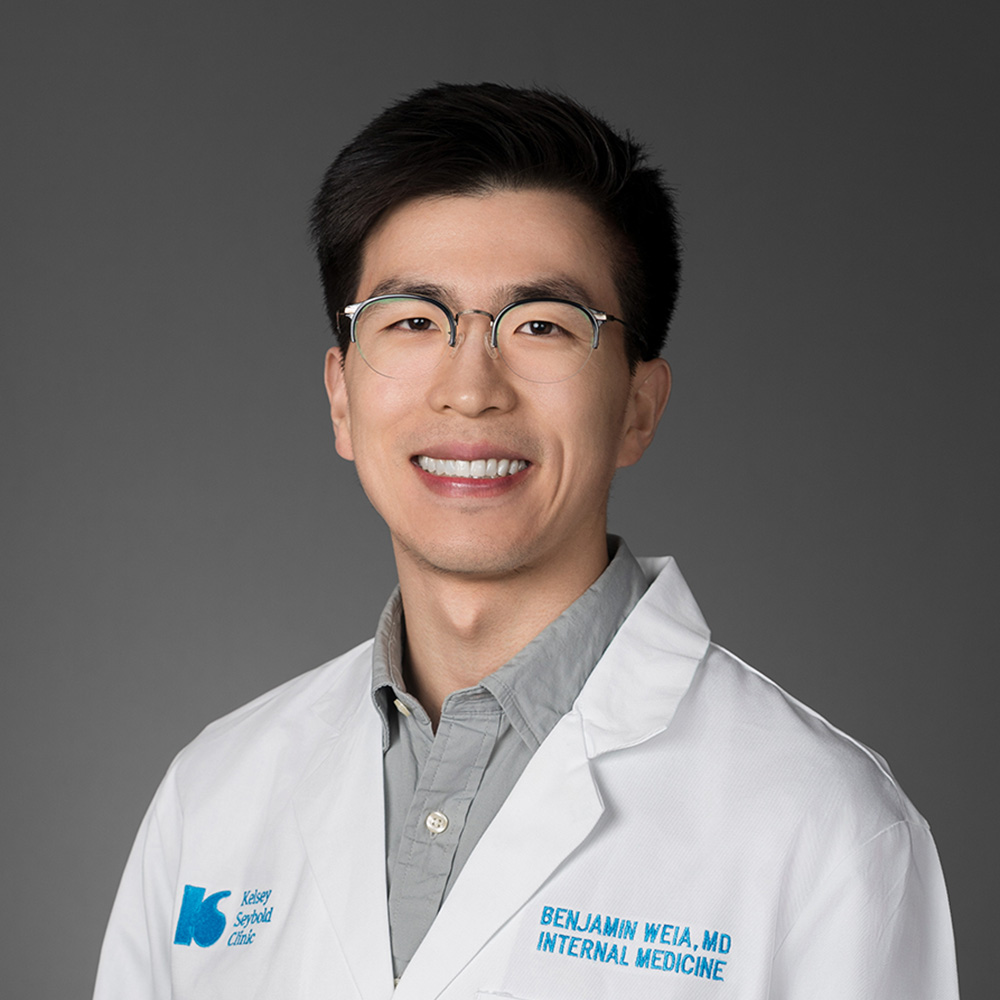 Benjamin Chun-bang Weia, MD practices Internal Medicine in Houston