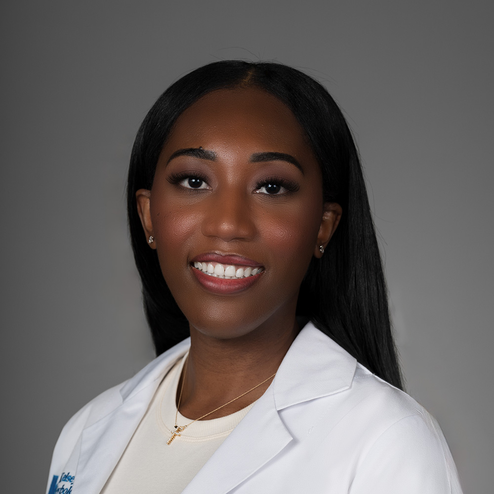 Adeola Elizabeth Oyenuga, NP practices Family Nurse Practitioner in Houston