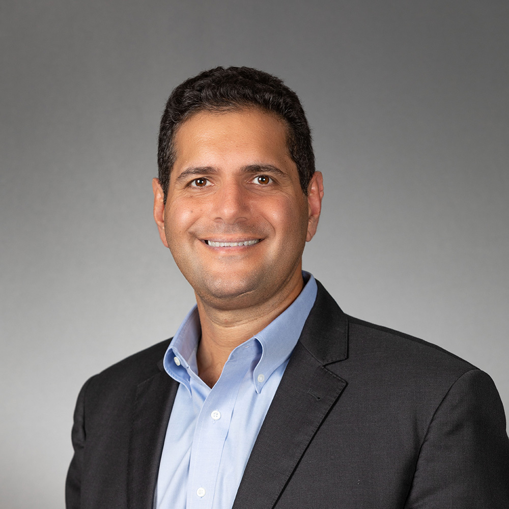 Shayan A. Izaddoost, MD practices Plastic/Reconstructive Surgery in Houston