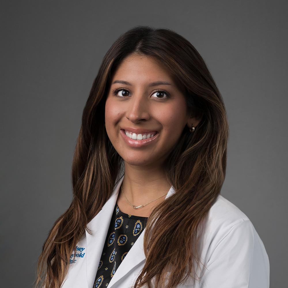 Vivianna Jaclynn Chapa, PA practices Physician Assistant in Pasadena and Webster