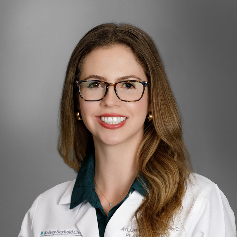 Taylor C. Stefaniak, PA practices Physician Assistant in Houston