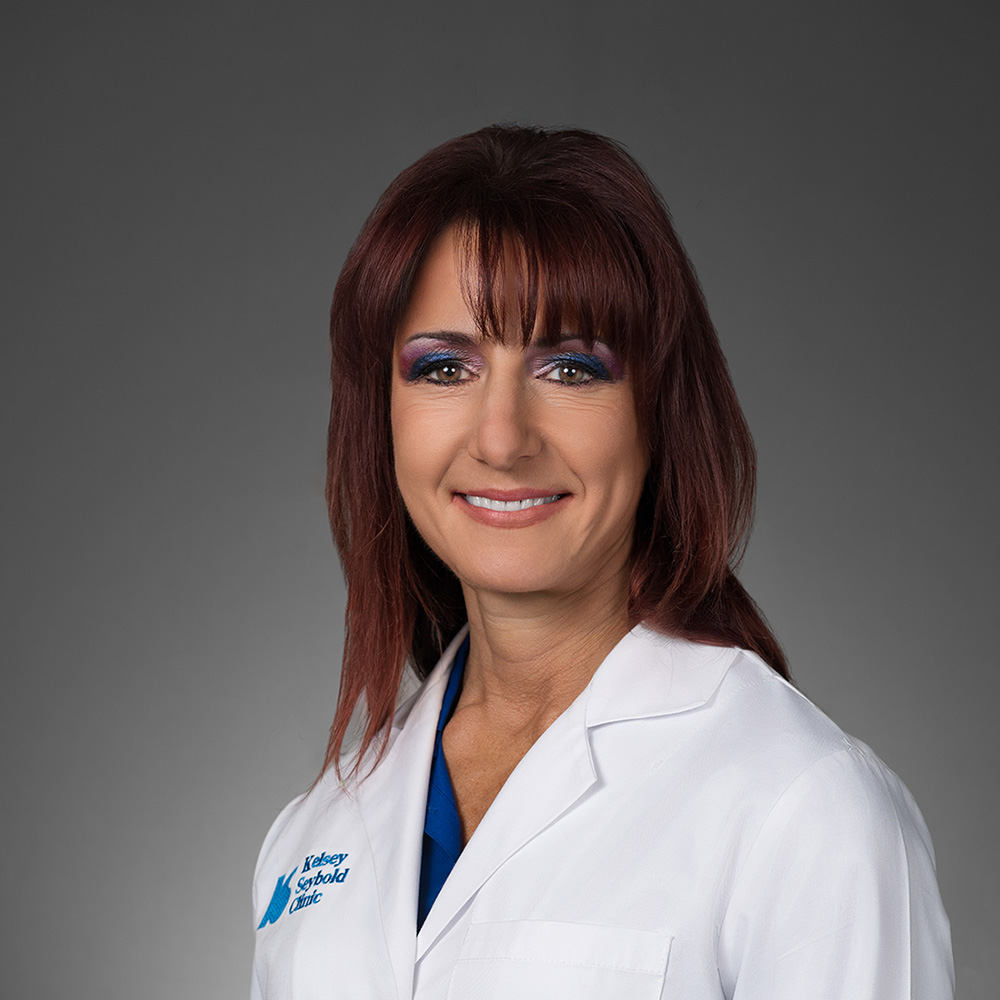 Alice Lazarescu, MD practices Internal Medicine in Bellaire and Houston