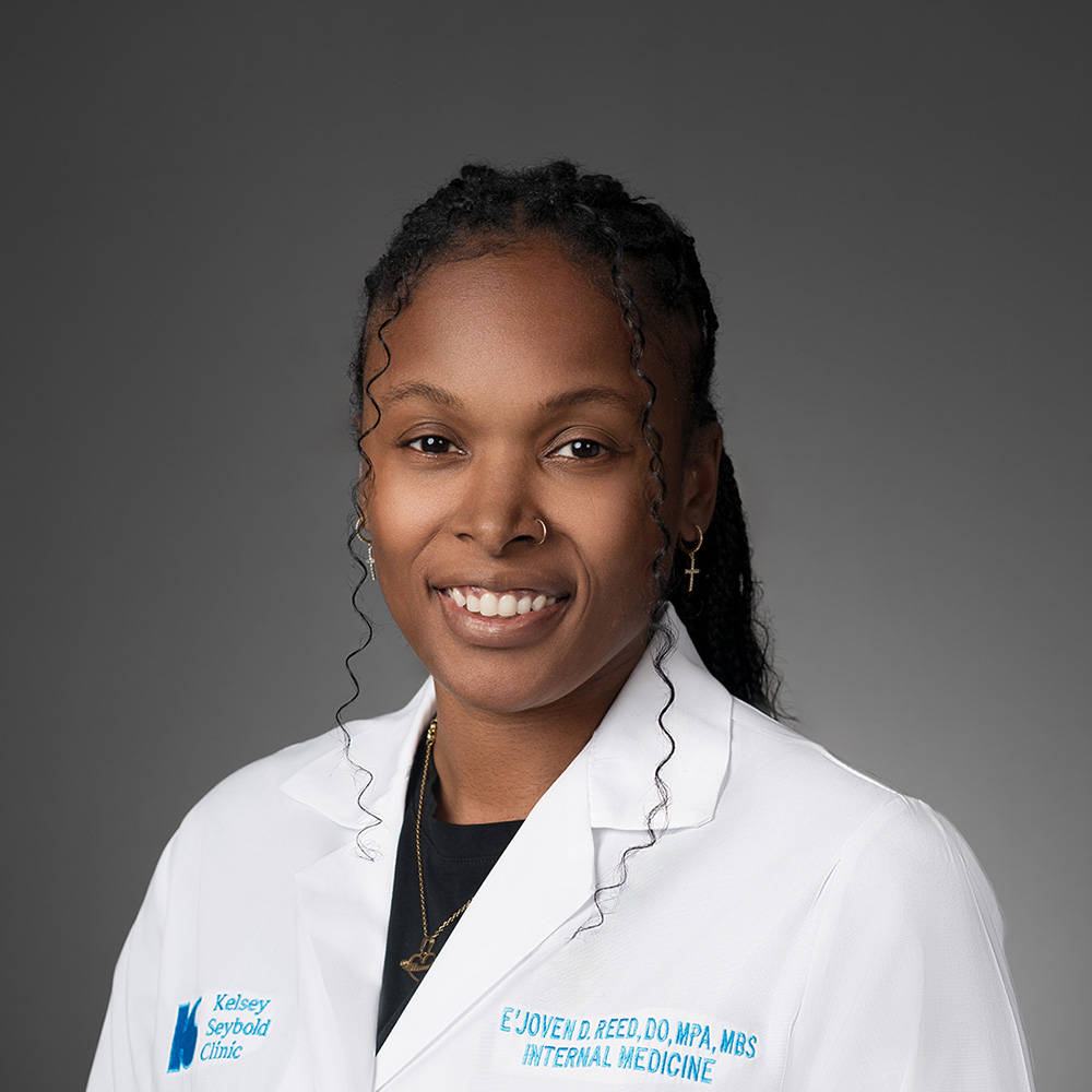E'Joven Reed, DO practices Internal Medicine in Houston