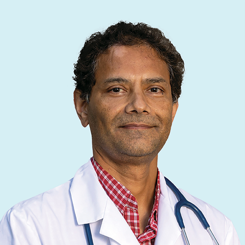Ananda Som, MD practices Internal Medicine in Palm Harbor