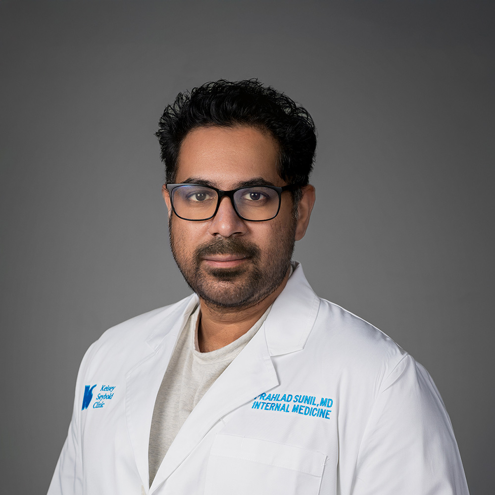 Prahlad Sunil, MD practices Hospitalist in Houston