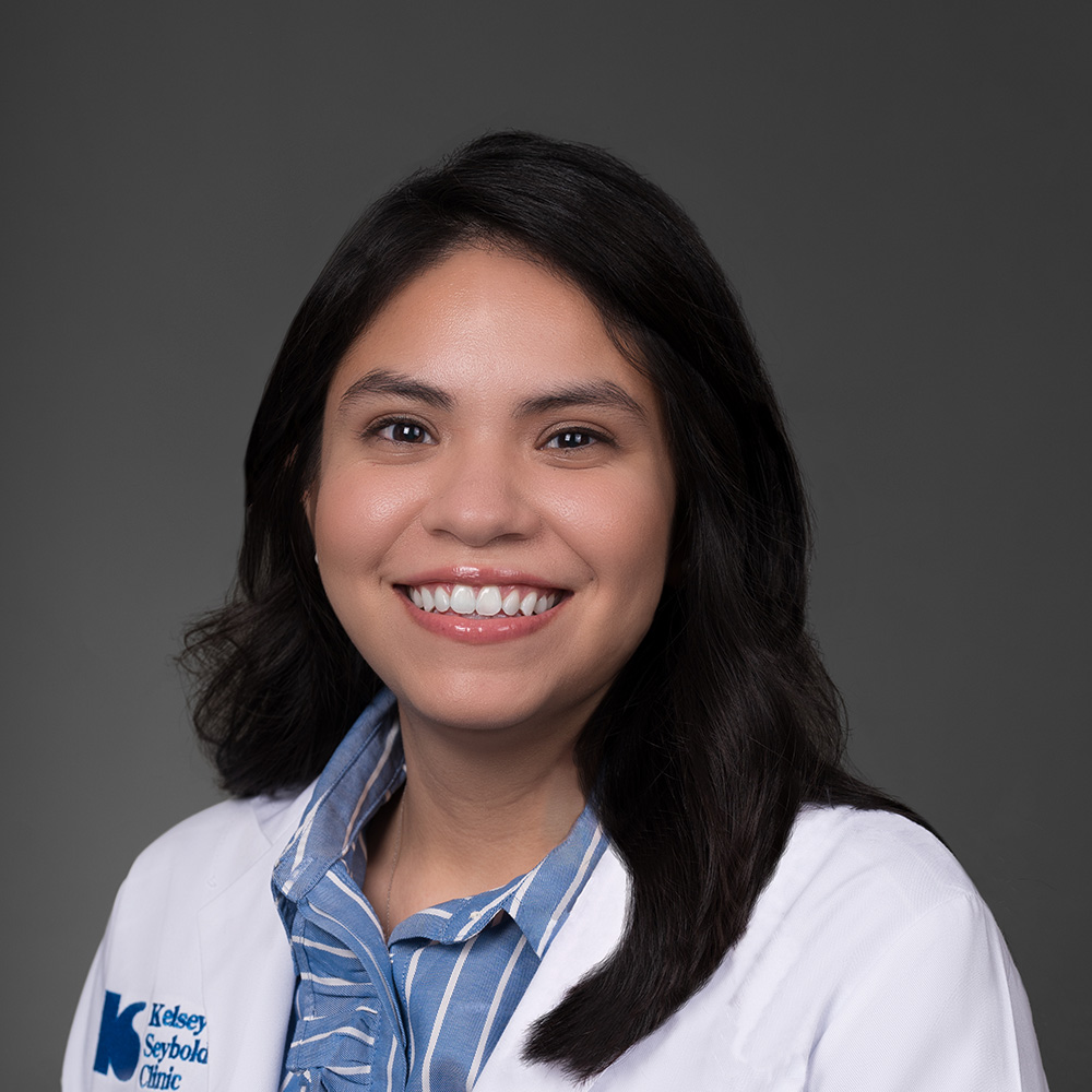 Faustina Apolinar Martinez, OD practices Optometry in Houston