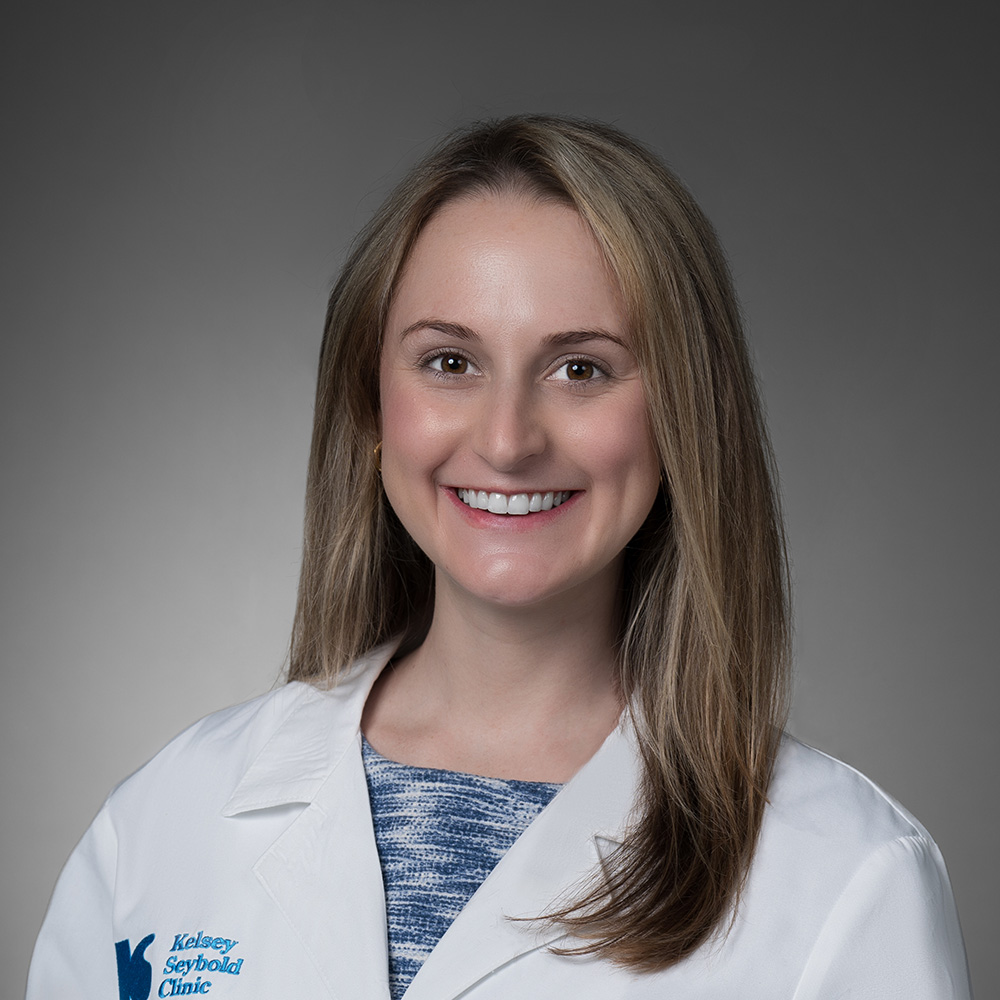 Kaley Geroux Kemp, Au.D practices Audiology in Houston and Webster