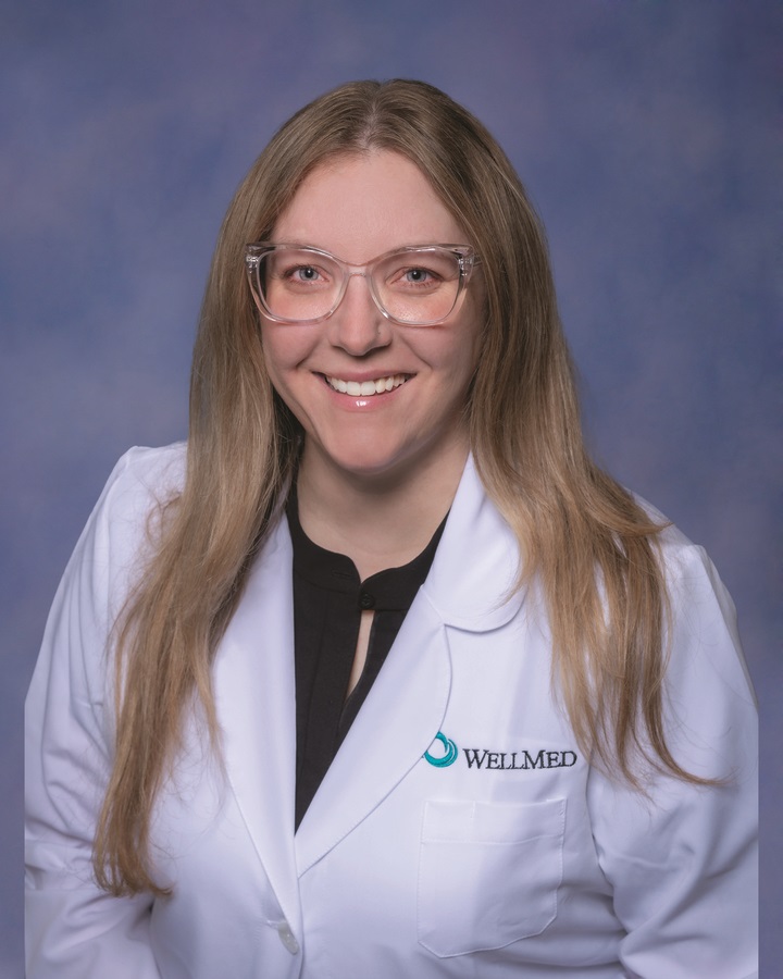 Leah Marie Grove-Dominguez, NP practices Family Nurse Practitioner in San Antonio