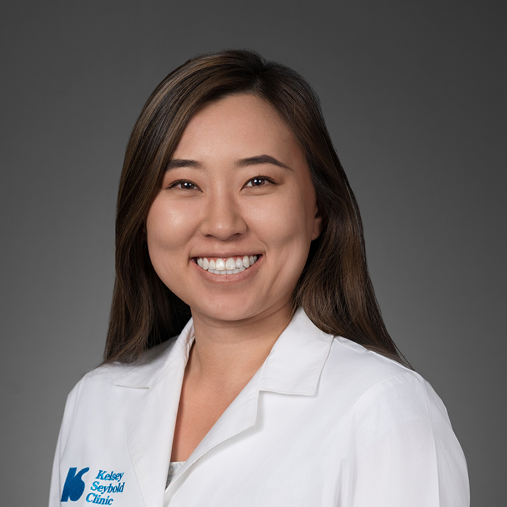 Cameron J. Chong, PA practices Physician Assistant in Houston and Shenandoah