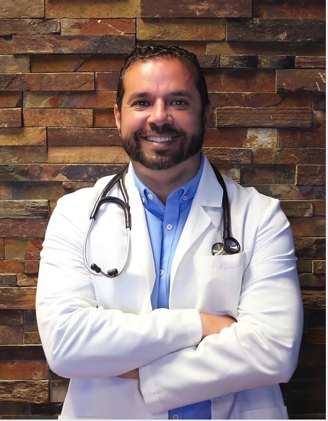 Sergio Antonio Alvarado, MD practices Family Medicine in El Paso