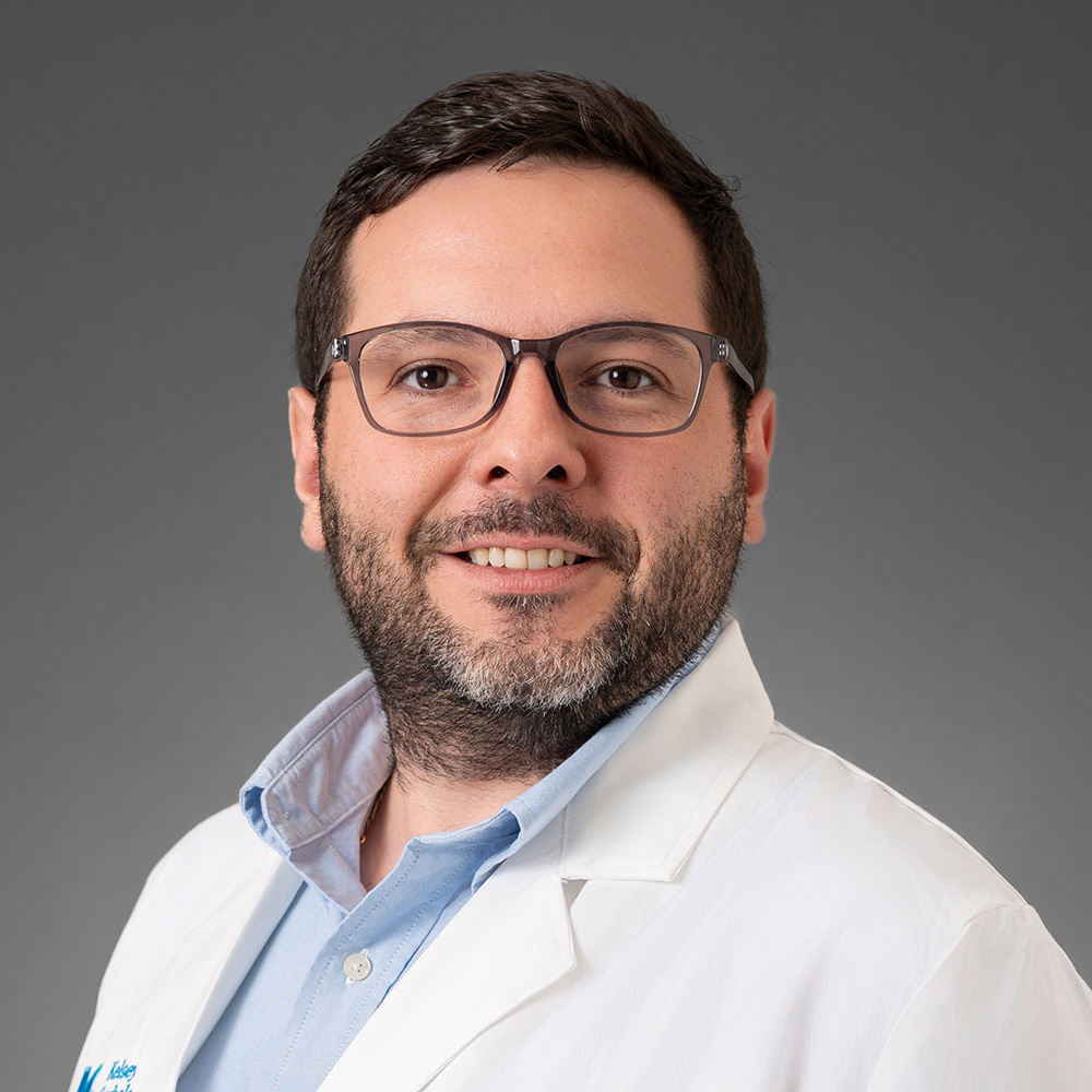 Julio Quiroz Olvera, MD practices Family Medicine in Houston