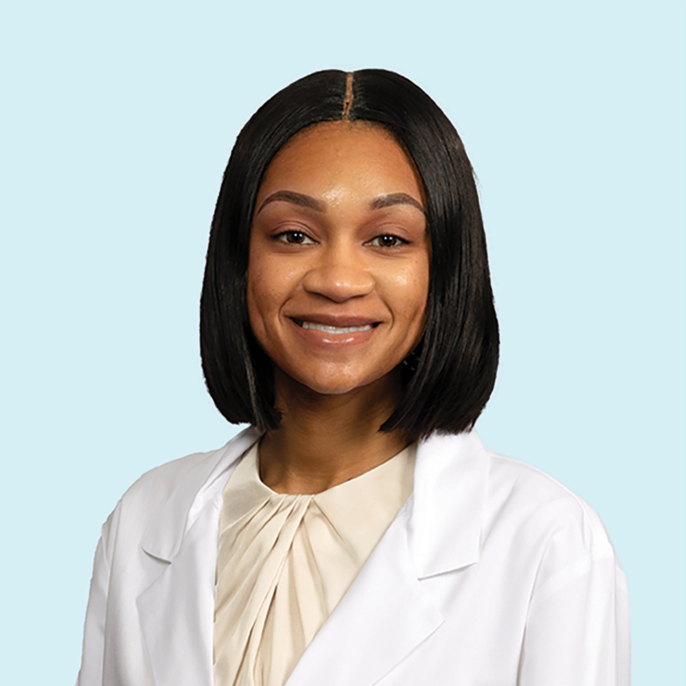 Losemica Eiliassaint, NP practices Adult Gerontology Acute Care Nurse Practitioner in Davenport