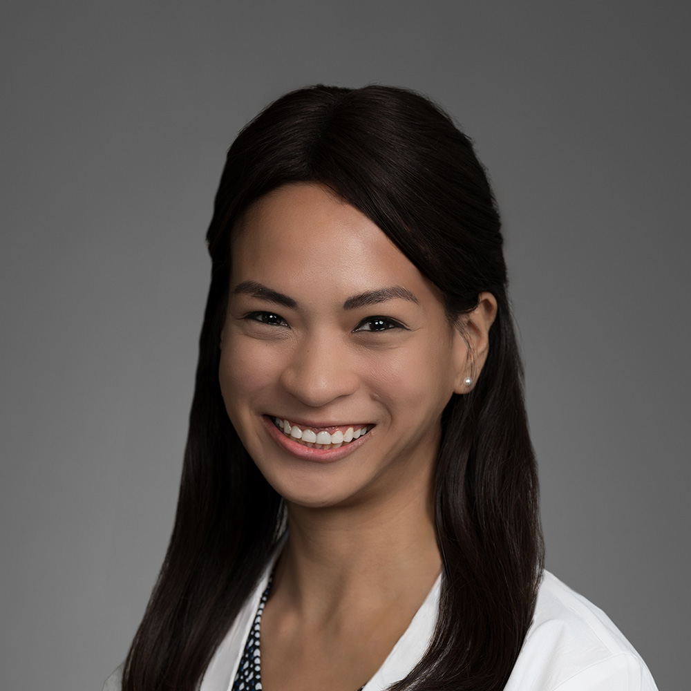 Anna Marie Calara, MD practices Internal Medicine in Houston